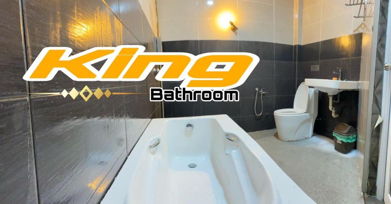 Pine Hotel Бату Гаяах Екстериор снимка